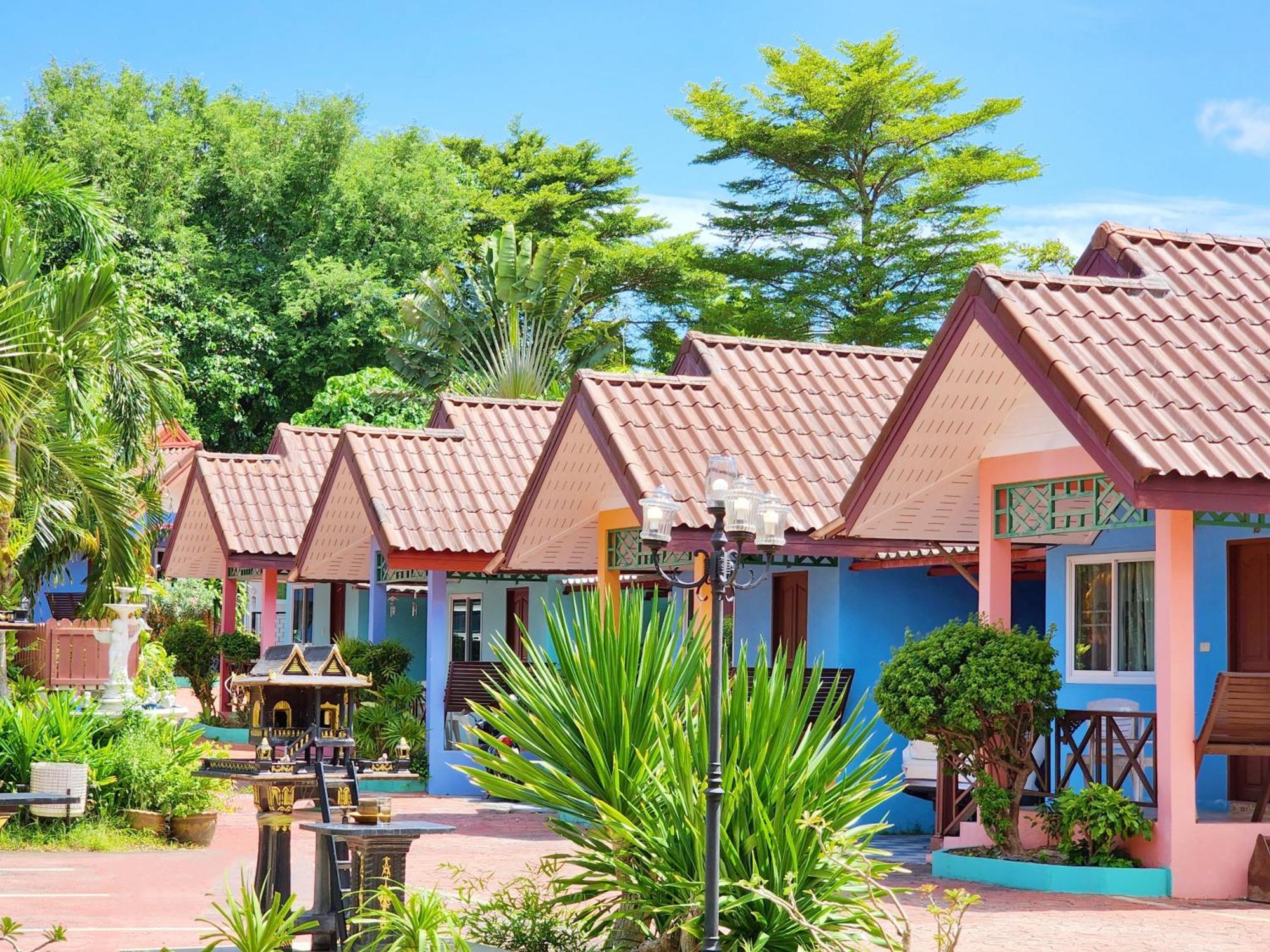 Phaithong Sotel Resort Chalong Exterior photo