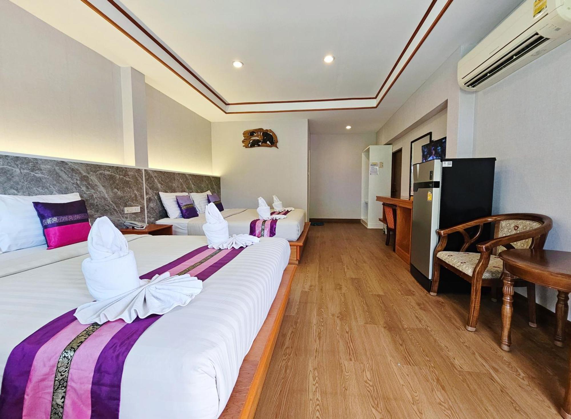 Phaithong Sotel Resort Chalong Exterior photo