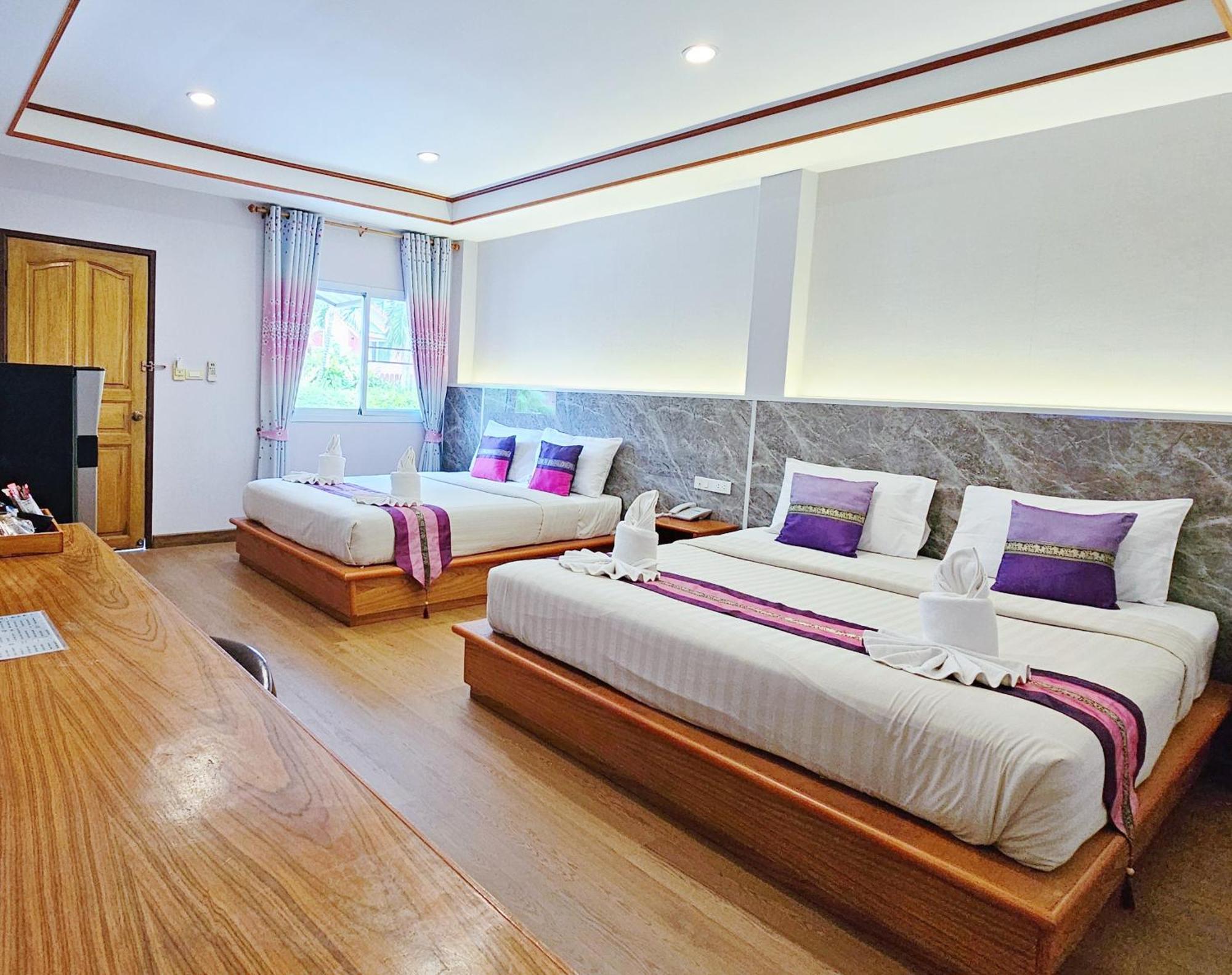 Phaithong Sotel Resort Chalong Exterior photo