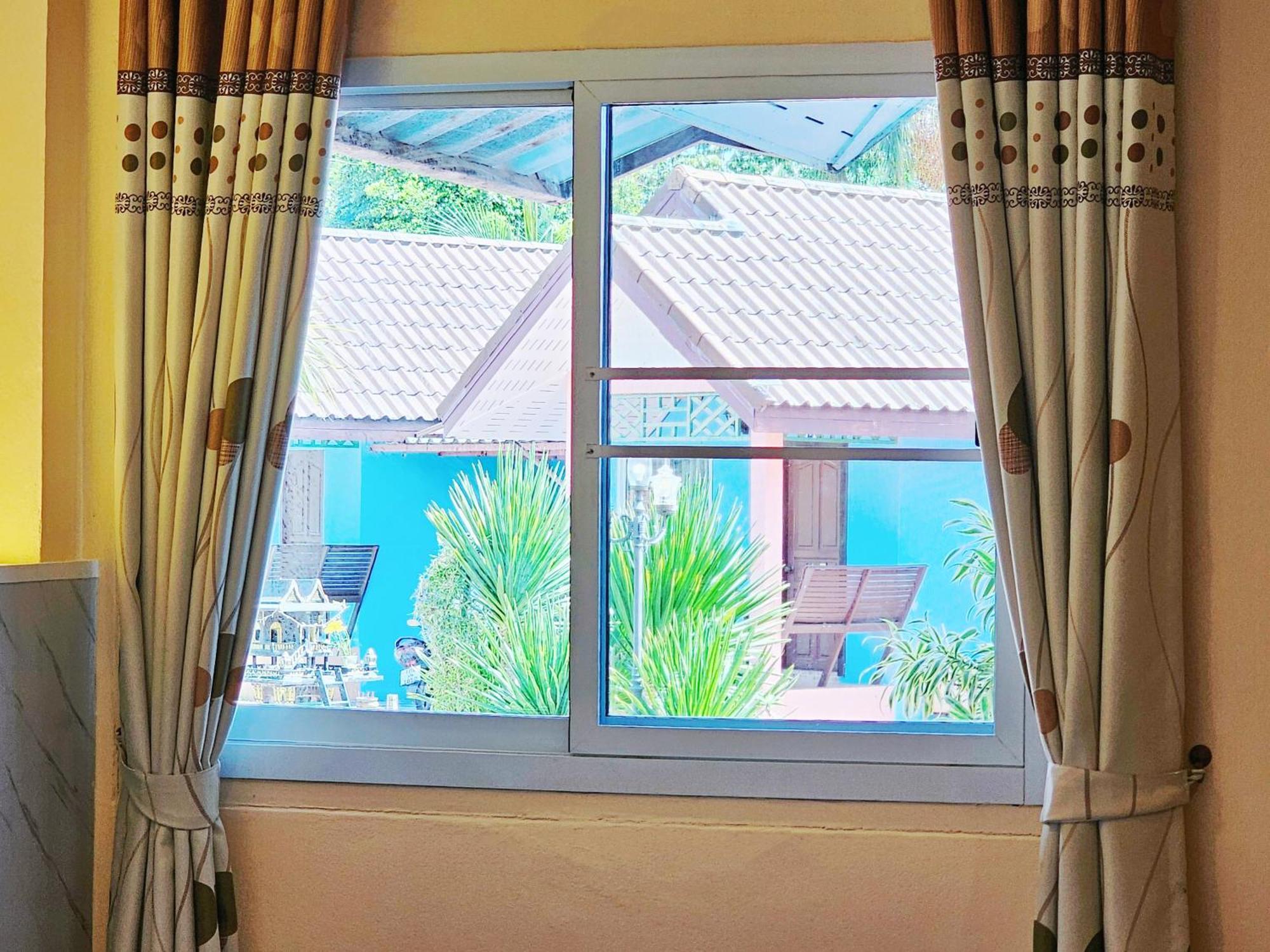 Phaithong Sotel Resort Chalong Exterior photo